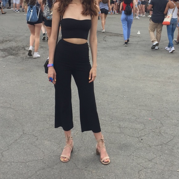 Reformation Two Piece Ribbed Set - Picture 5 of 5